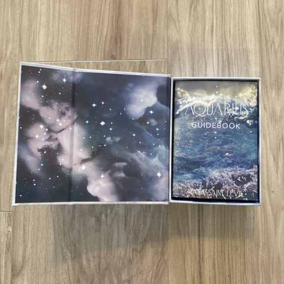 The Age of Aquarius Tarot by Yana Saint Levie - Picture 7 of 15